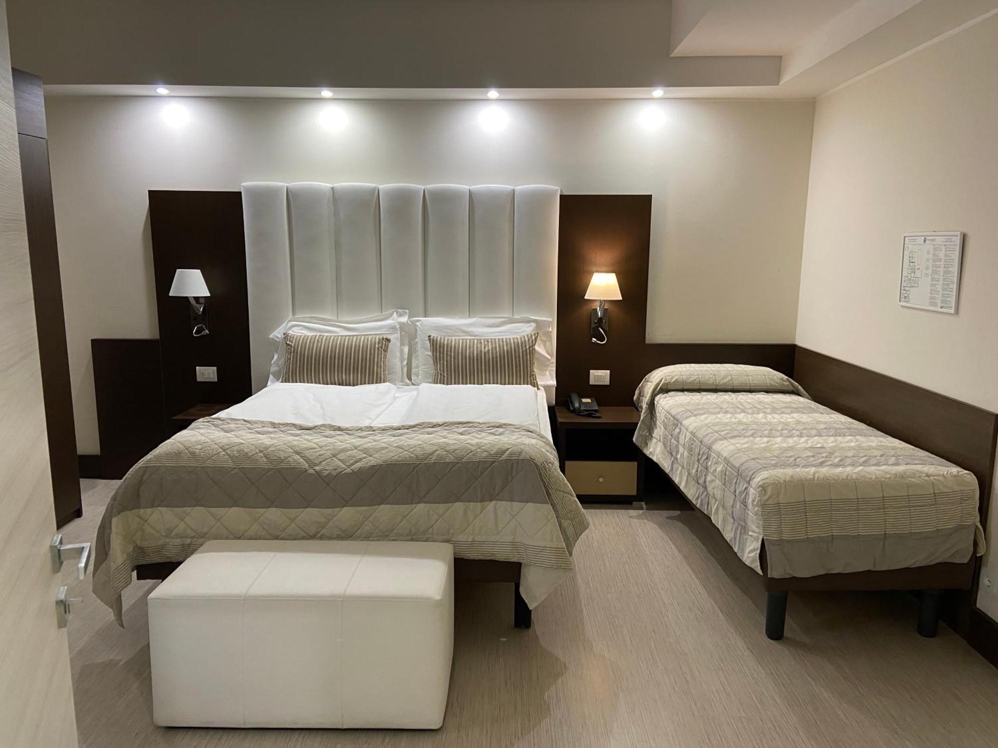 International Beach Hotel Caorle Buitenkant foto