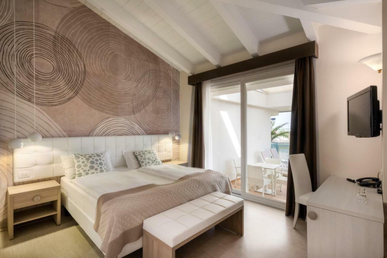 International Beach Hotel Caorle Buitenkant foto